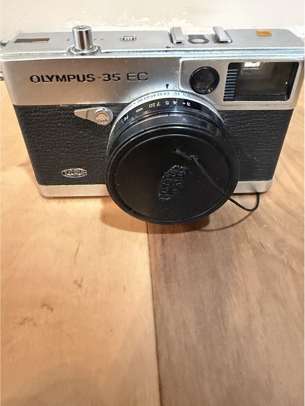 Olympus 35 EC 35mm Rangefinder Film Camera 42mm f2.8 (Made In Japan)